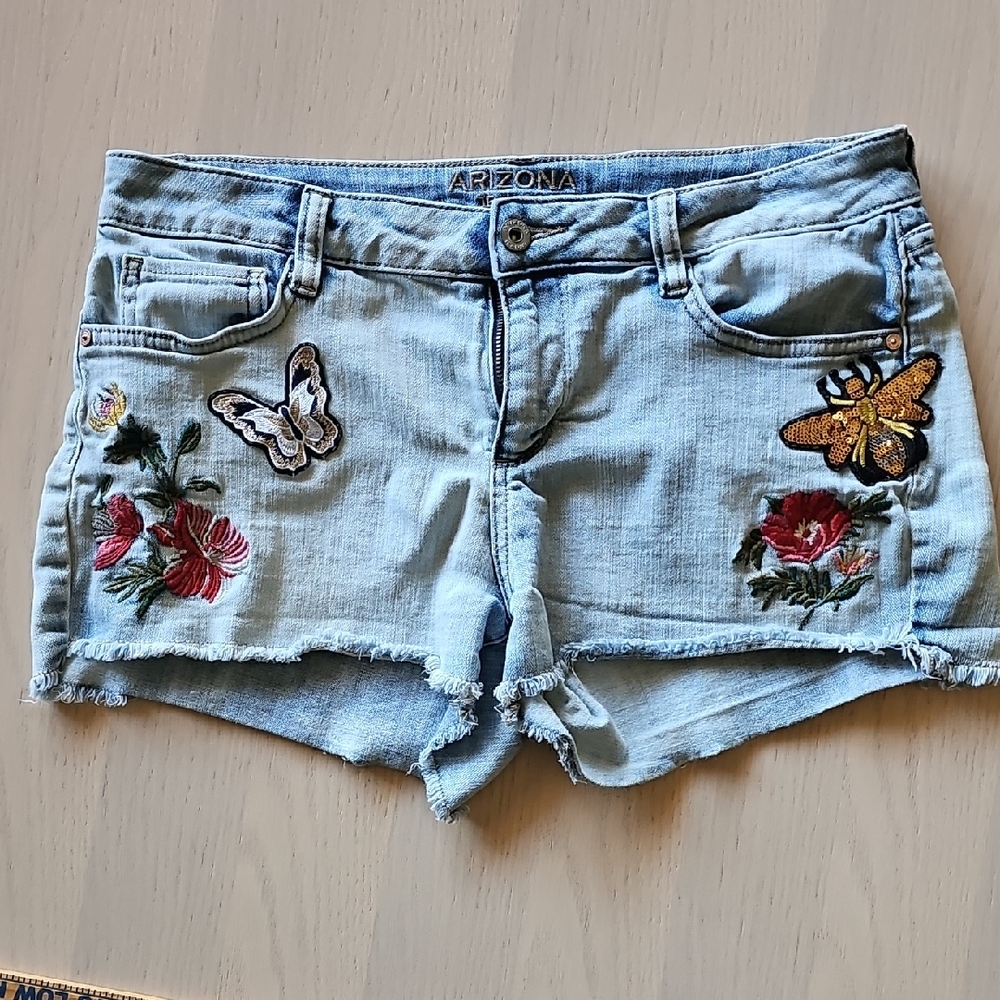 Arizona Jean Company Embroidered Low Rise Sequined Boho Jean Shorts